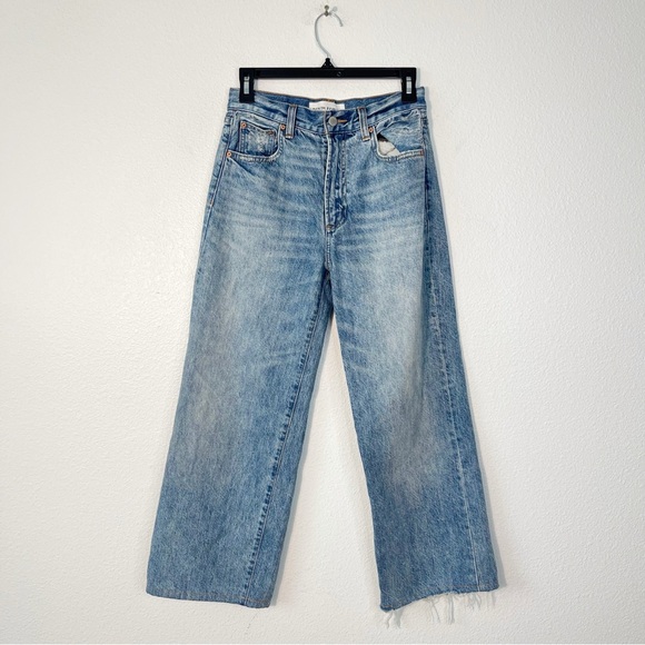 Denim Forum Denim - Aritzia Denim Forum The Farrah Hi-Rise Wide Jean Size 24 Into The Bleu Light